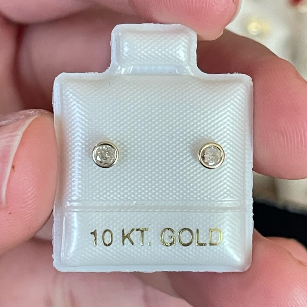 10k Solid Gold Diamond Stud Earrings